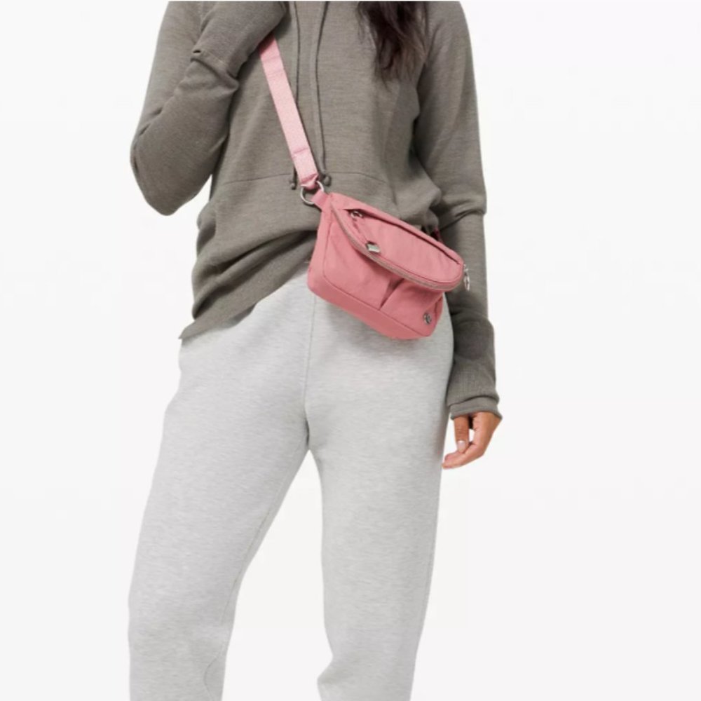NWT Lululemon All Night Festival Micro Bag